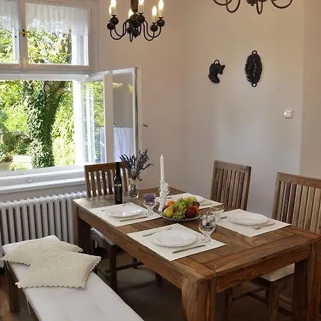 Atmospheric Quiet * Praga